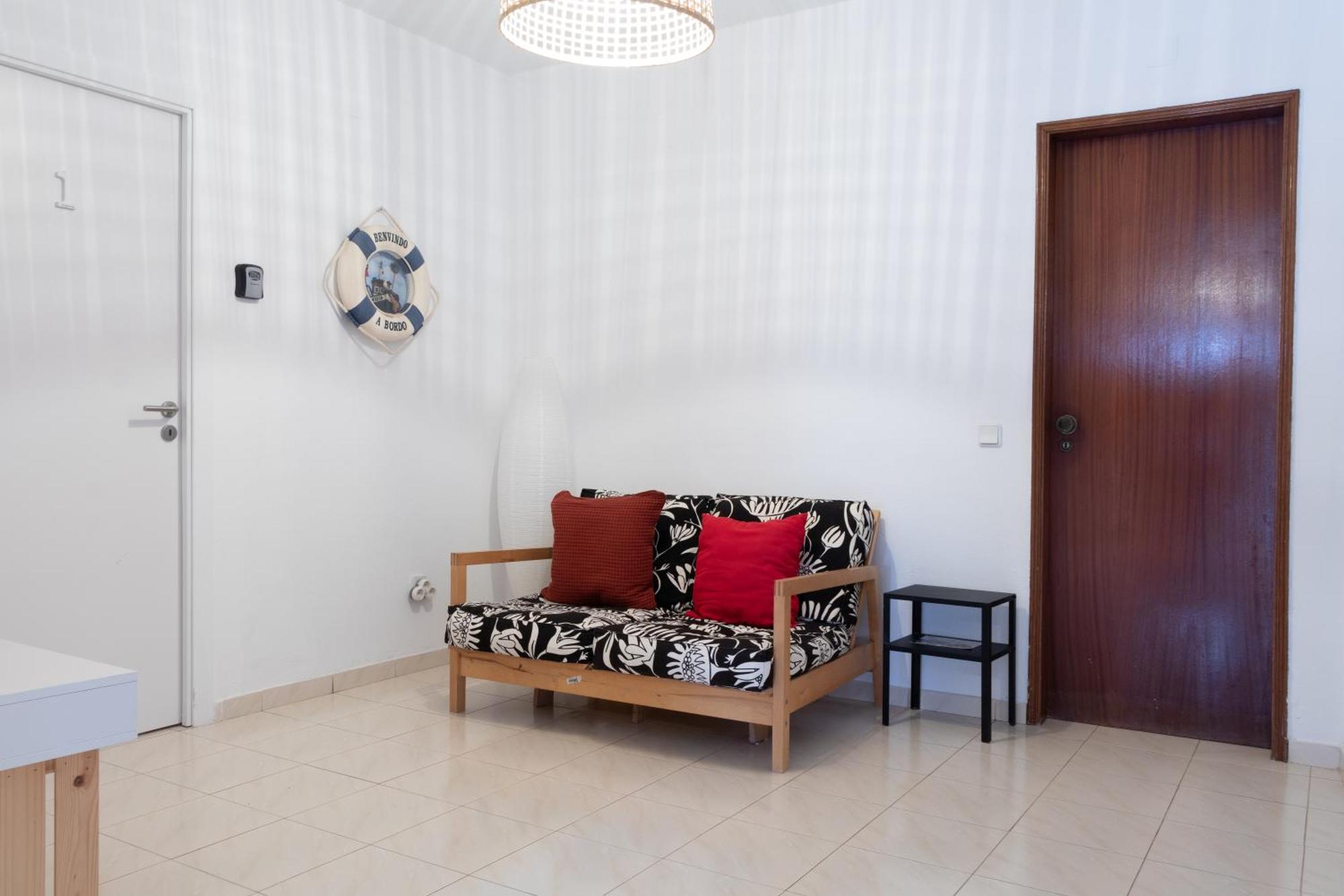 Blife Martinya House - Private Rooms And Apartments Ольян Экстерьер фото